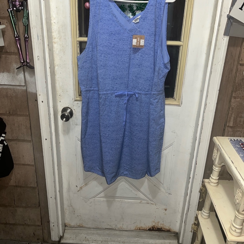 Eddie Bauer Blue Sleeveless with pockets